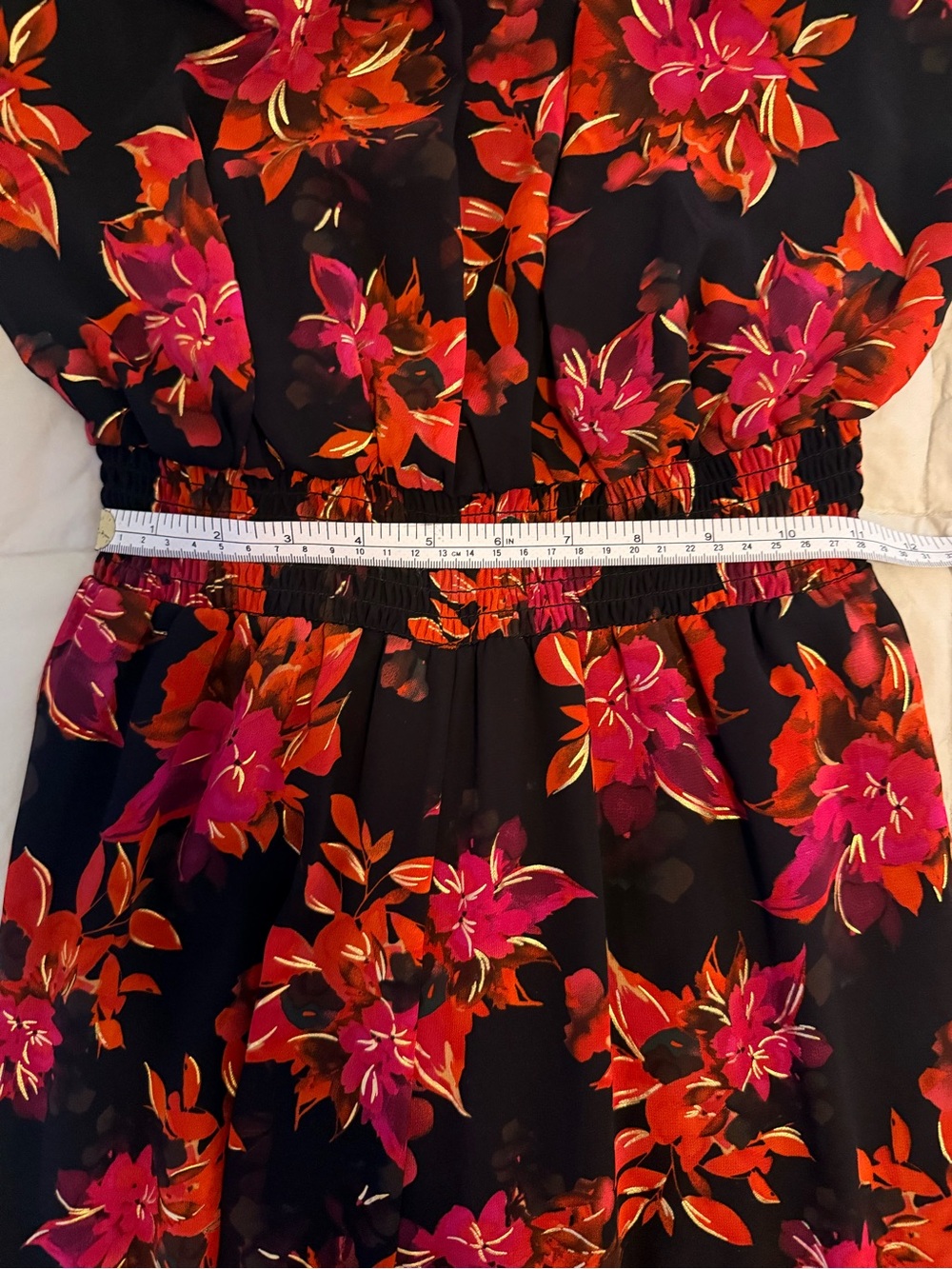 Vince Camuto Black Halter Jumpsuit with Red & Pink Floral Print Size S NWT - Picture 13 of 16